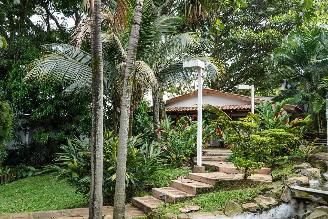 *** Bed & Breakfast Hotel Boutique Villa Casuarinas Cali Colombia