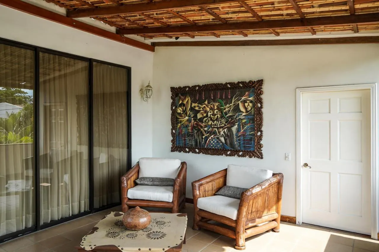 Hotel Boutique Villa Casuarinas Cali 3*,  Colombia