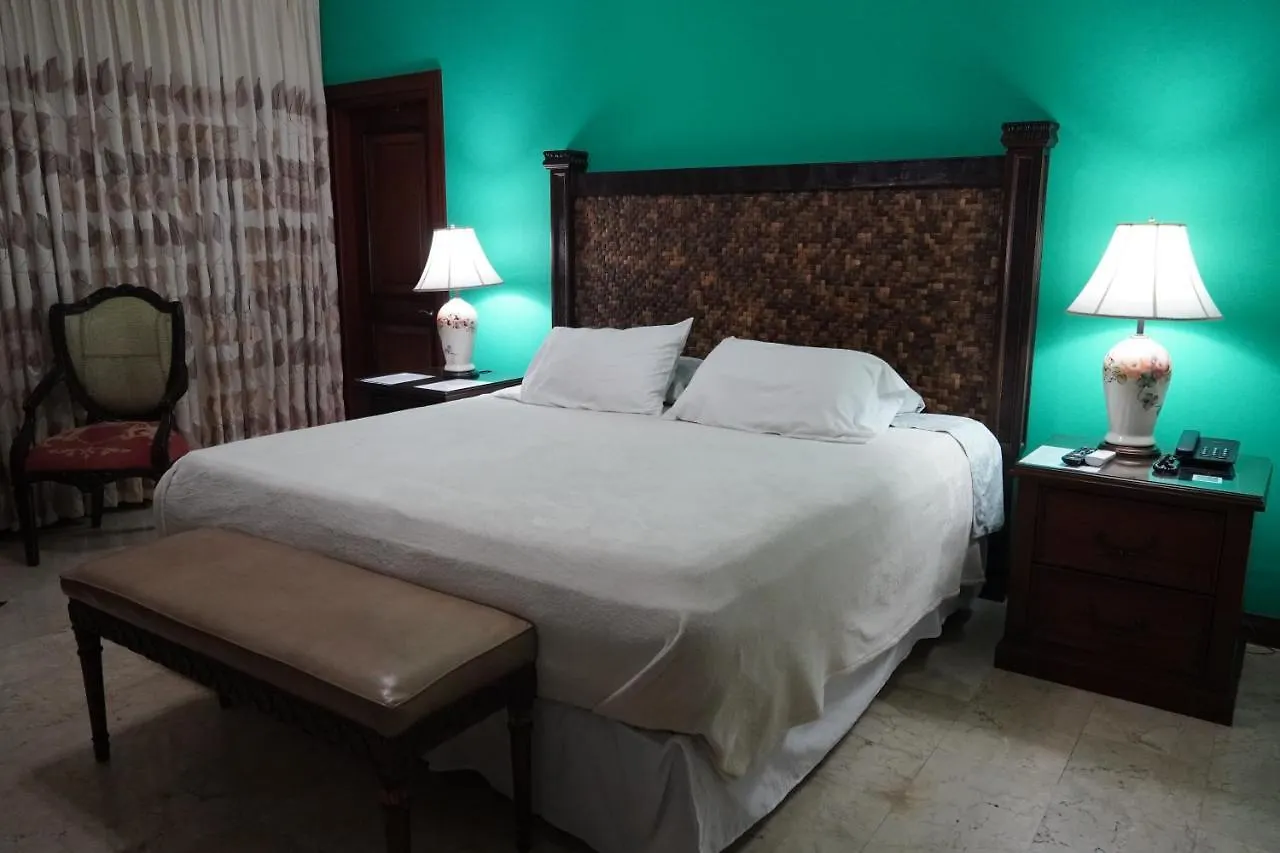 Hotel Boutique Villa Casuarinas Cali 3*,  Colombia