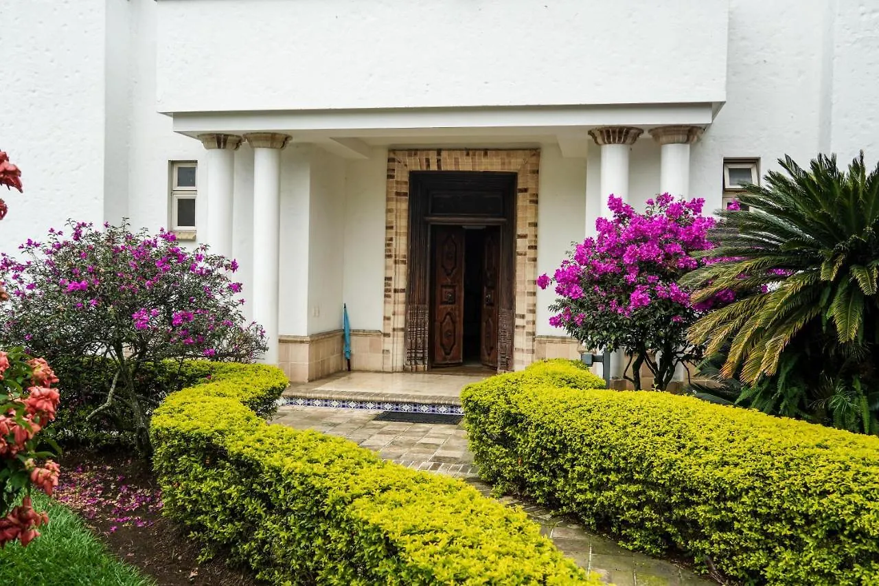 Hotel Boutique Villa Casuarinas Cali